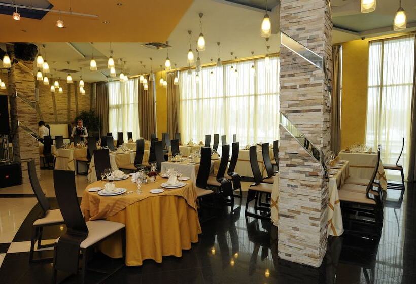 ホテル Victoria  & Business Centre Minsk