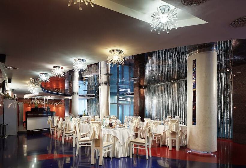 ホテル Victoria  & Business Centre Minsk