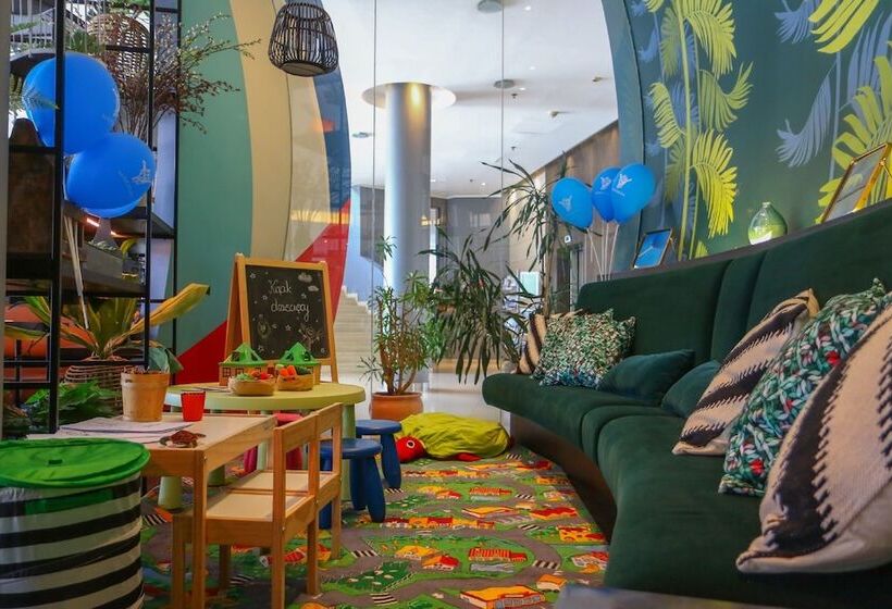 Отель Vienna House By Wyndham Andel S Cracow