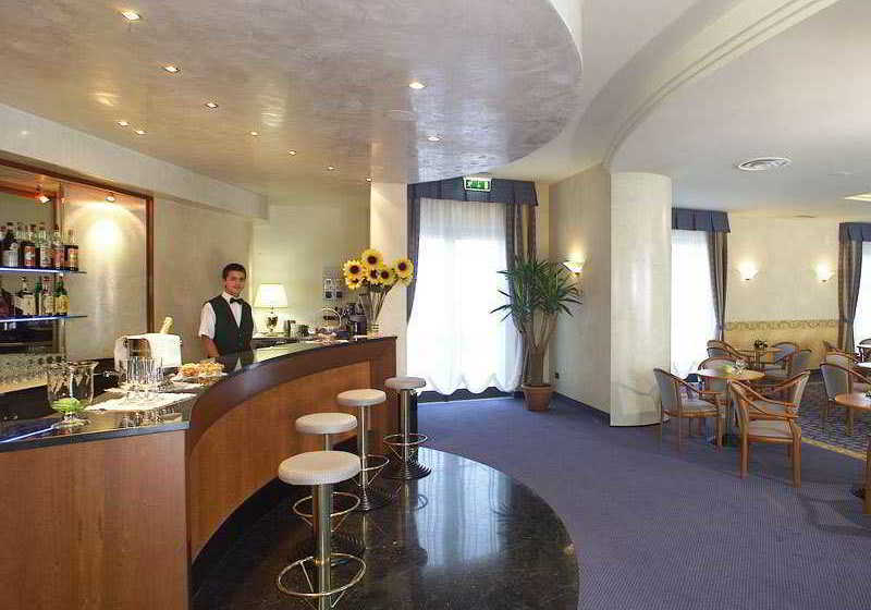 ホテル Villa Fontana