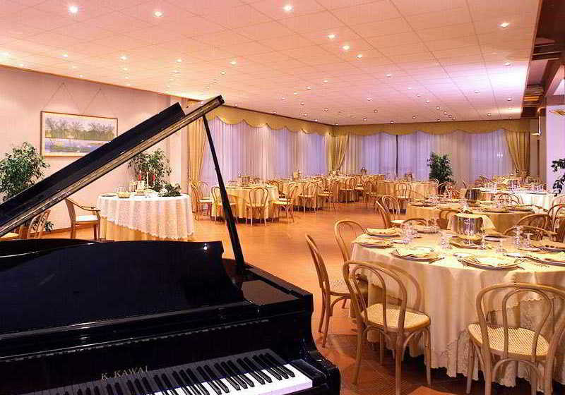 ホテル Villa Fontana