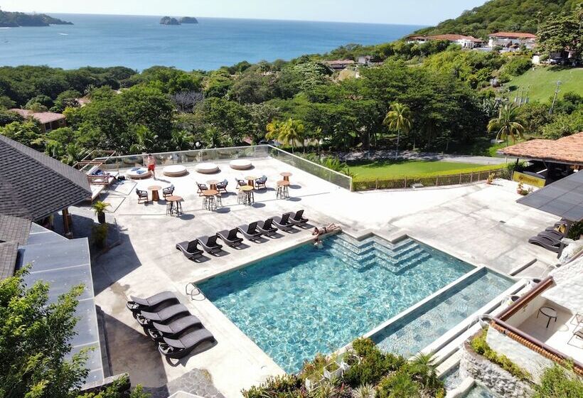 هتل Villas Sol Beach Resort