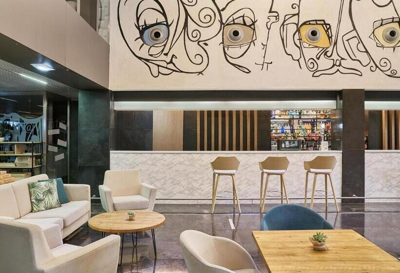 Отель Vincci Zaragoza Zentro