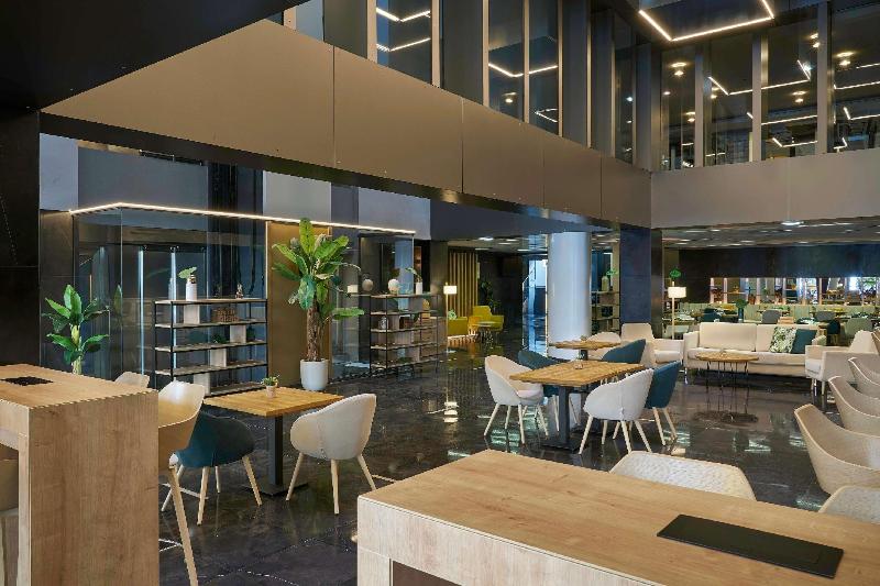 Отель Vincci Zaragoza Zentro