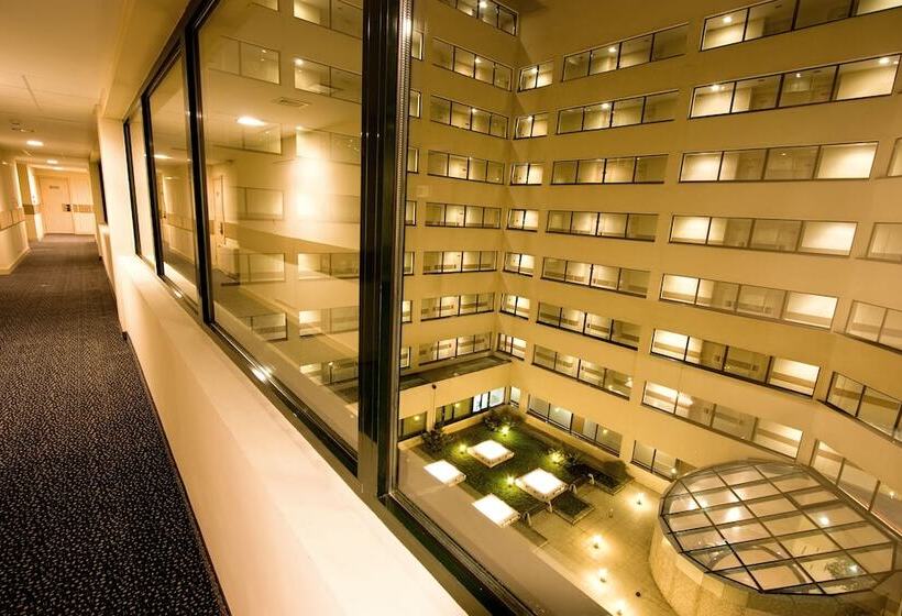 Vitosha Park Hotel   Free Indoor Pool & Parking