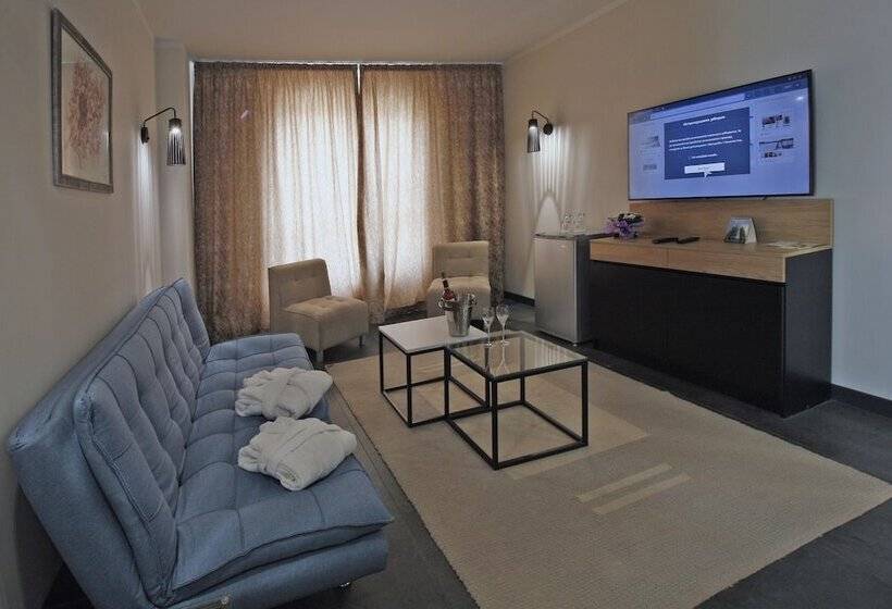 Vitosha Park Hotel   Free Indoor Pool & Parking