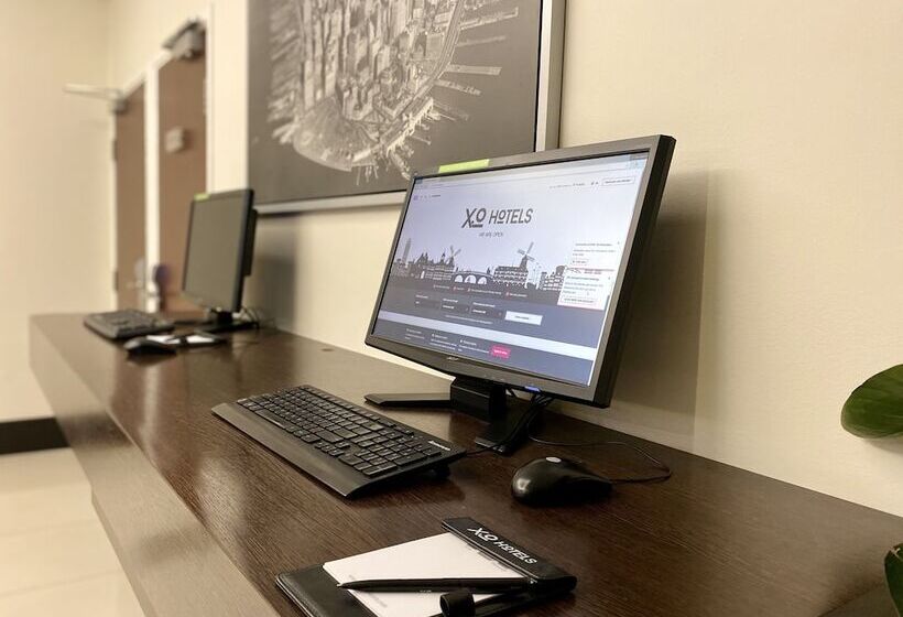 Xo Hotels Blue Tower