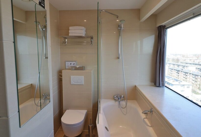 Xo Hotels Blue Tower