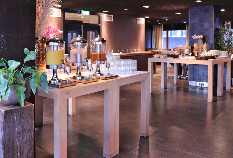 Xo Hotels Blue Tower