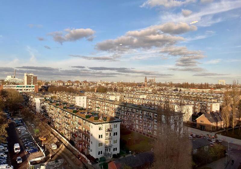 Xo Hotels Blue Tower