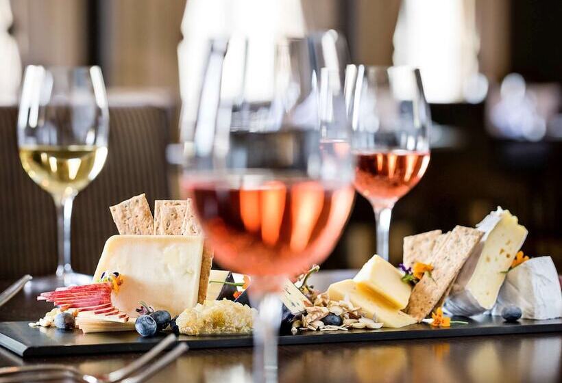 Novotel Christchurch Cathedral Square