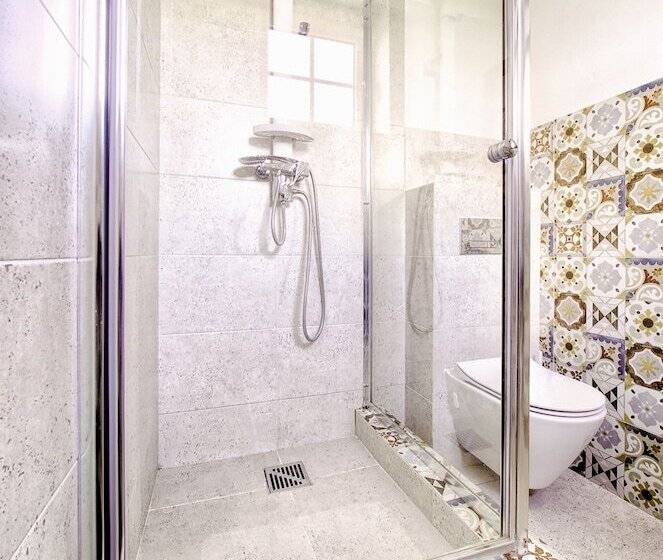 Old Town Kanonia Hostel & Apartments