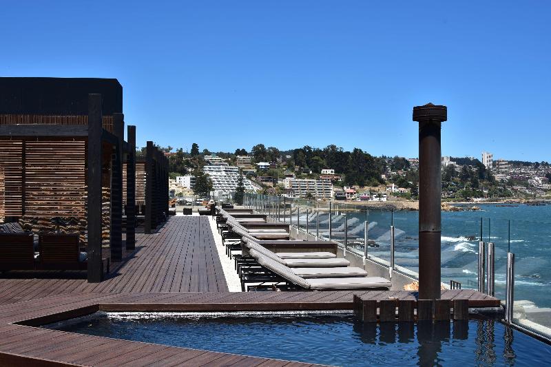 Radisson Blu Acqua Hotel & Spa Concon