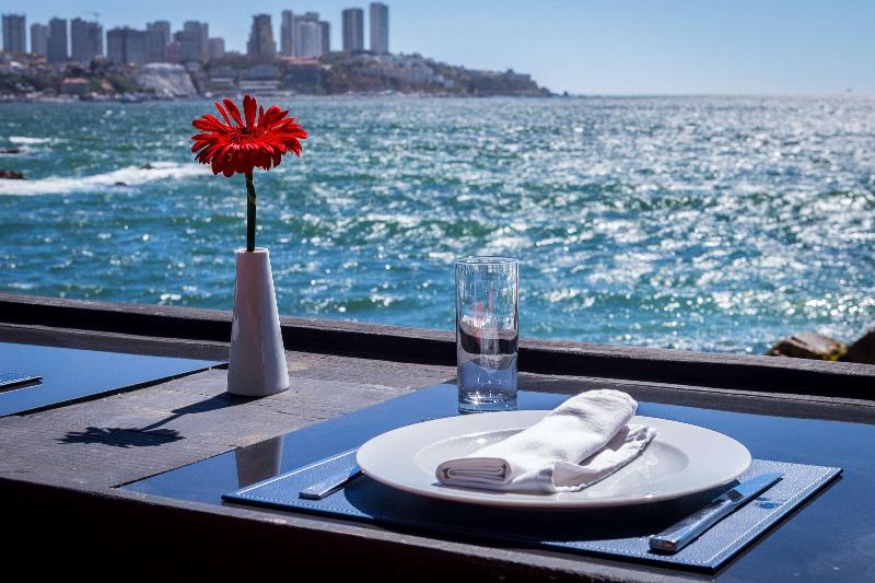 Radisson Blu Acqua Hotel & Spa Concon