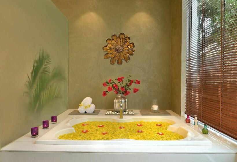 Radisson Hotel Khajuraho