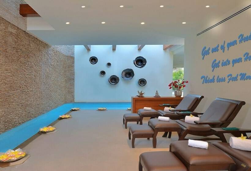 Radisson Hotel Khajuraho