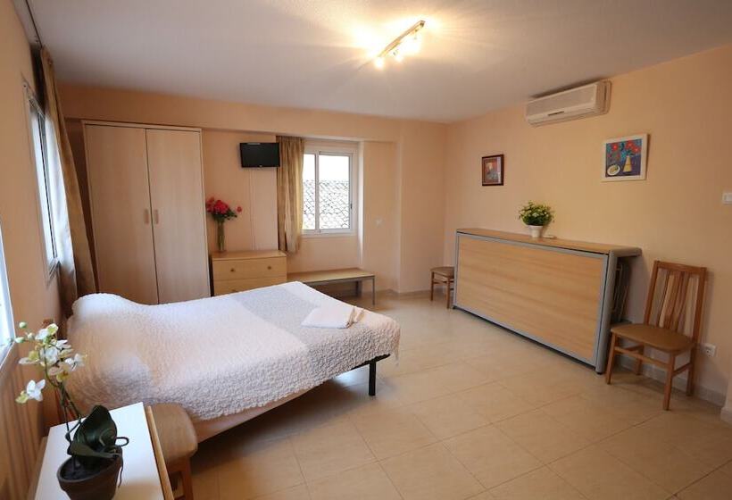 Royal Inn Apart