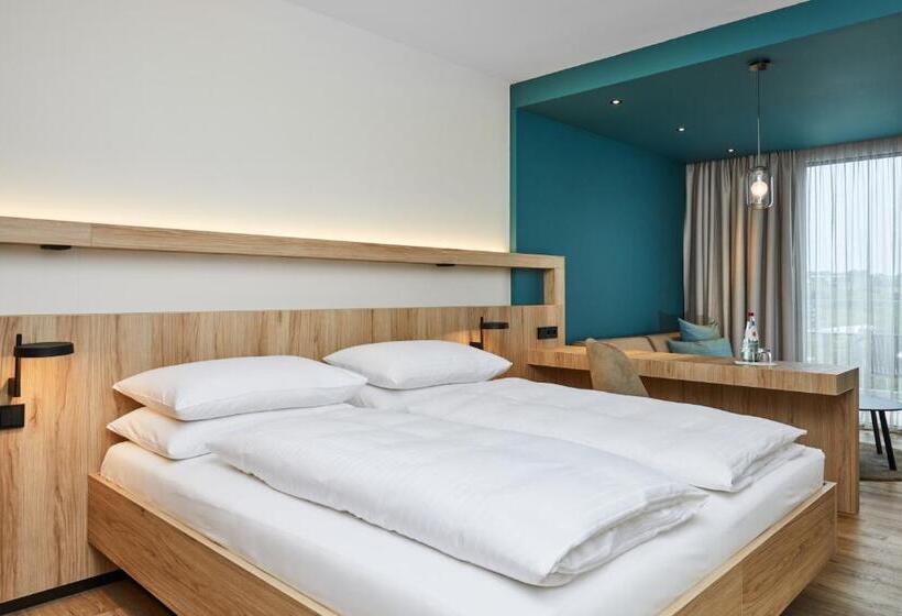 Thermenhotel Stoiser