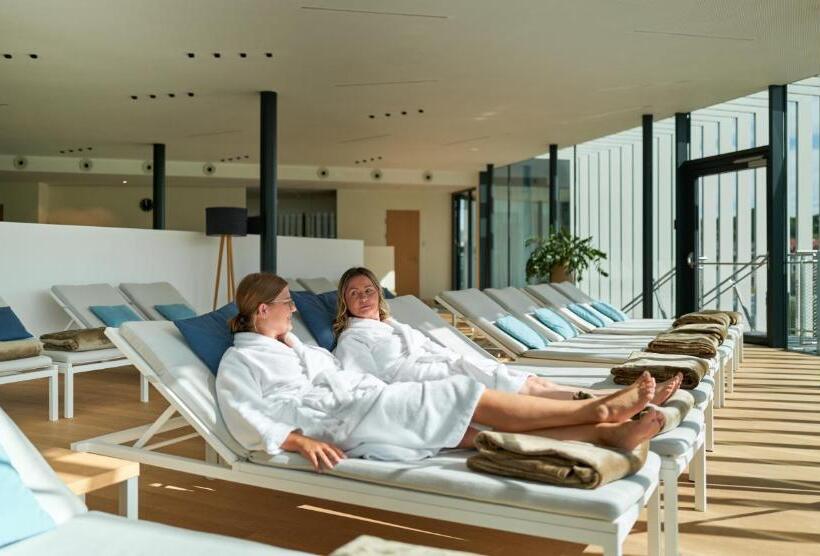 Thermenhotel Stoiser