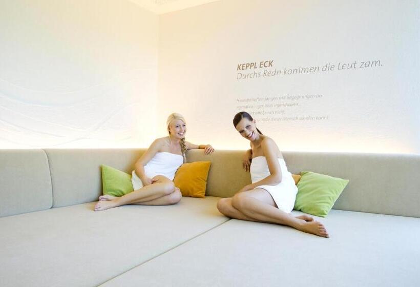 Thermenhotel Stoiser