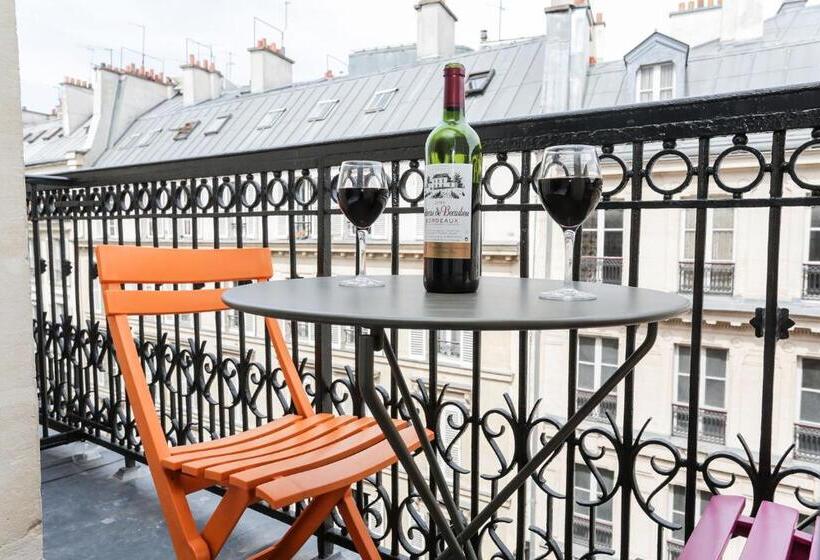 Vintage Paris Gare Du Nord By Hiphophostels