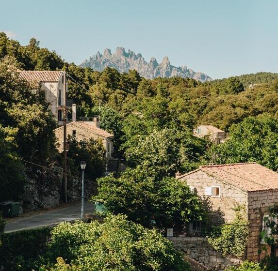 Bed and Breakfast Auberge U N'antru Versu