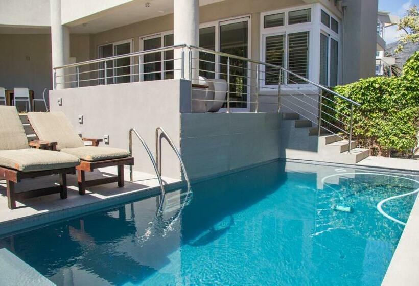 ベッドアンドブレックファースト Camps Bay Forest Pods