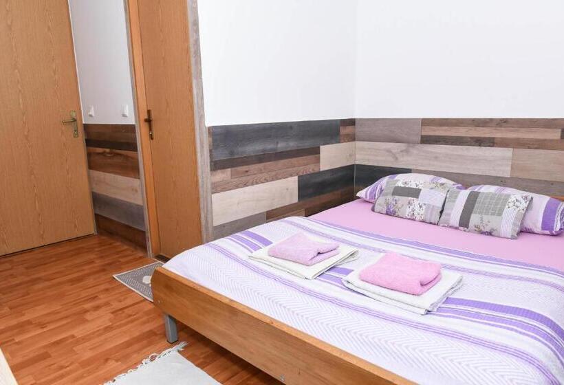 تختخواب و صبحانه Sobe Sa Kupatilom Jajce