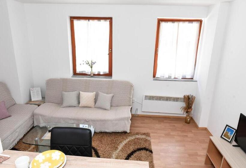 تختخواب و صبحانه Sobe Sa Kupatilom Jajce