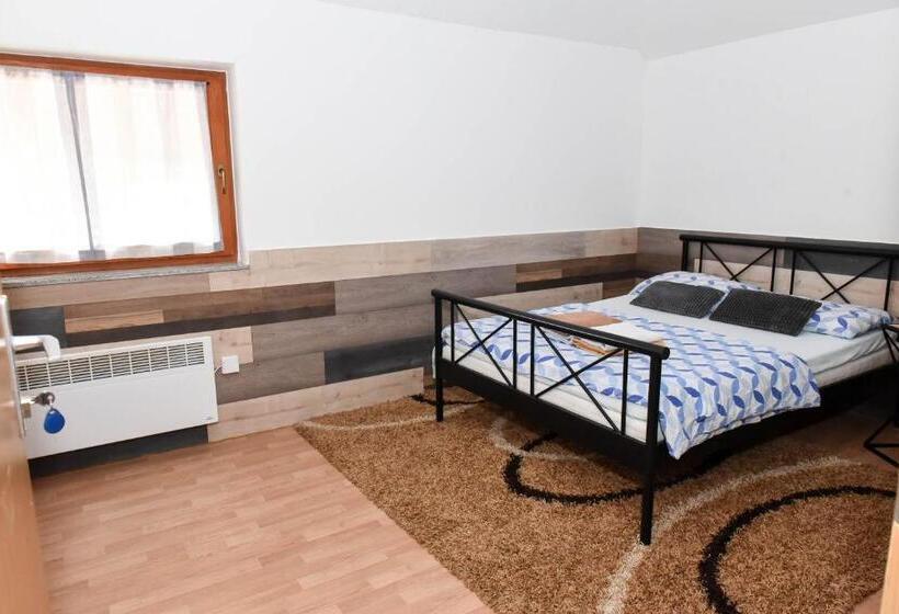 تختخواب و صبحانه Sobe Sa Kupatilom Jajce