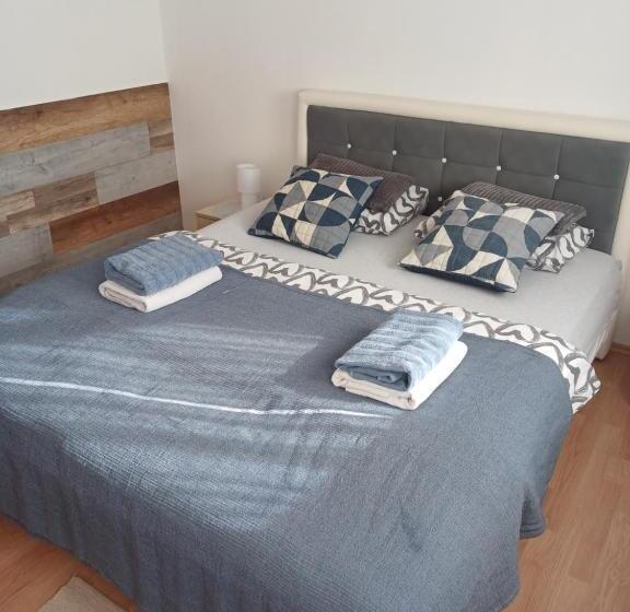 تختخواب و صبحانه Sobe Sa Kupatilom Jajce