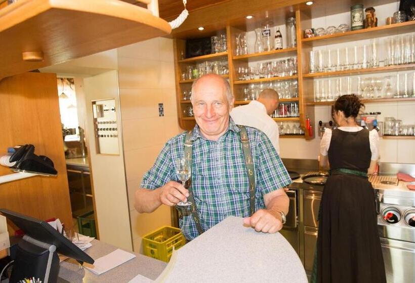 Gasthof   Landhotel Ernst