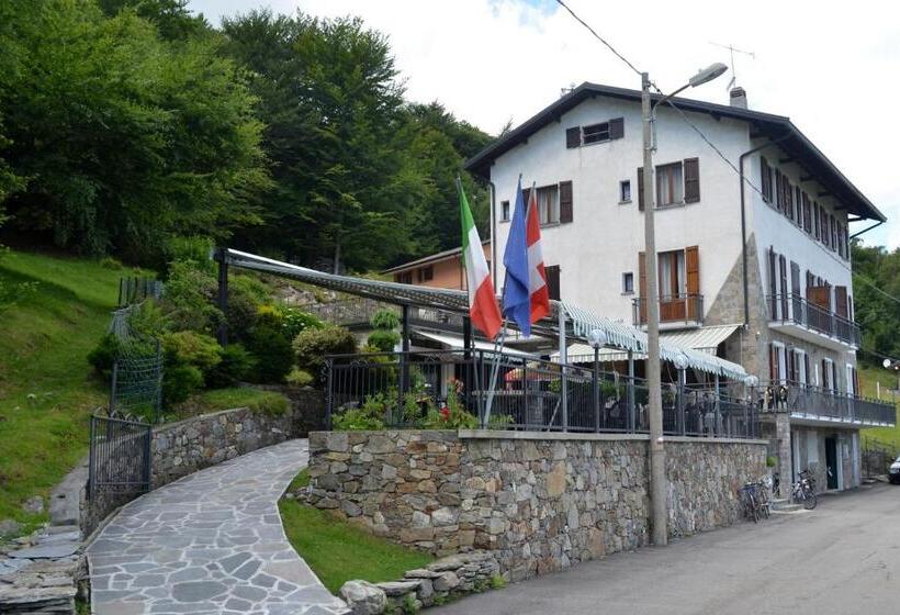 Отель Albergo Diana