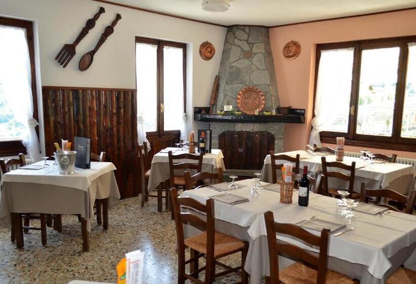 Отель Albergo Diana