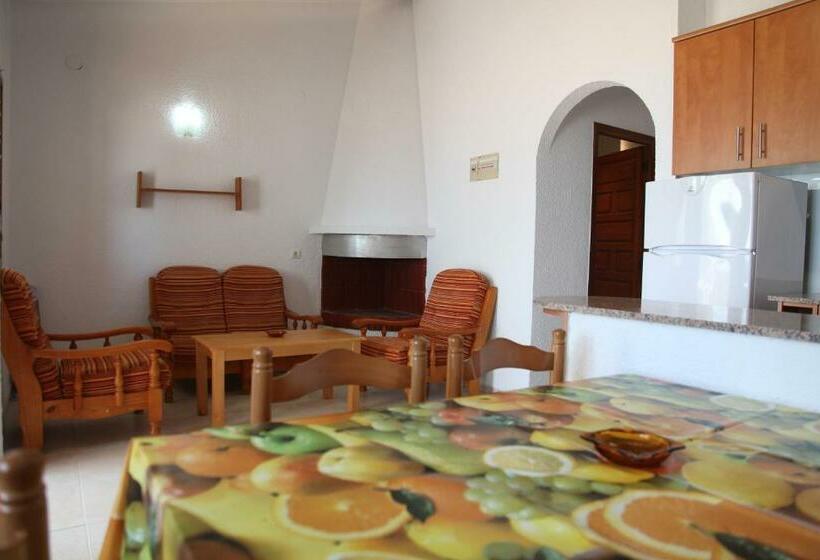 فندق Apartamentos Llorca
