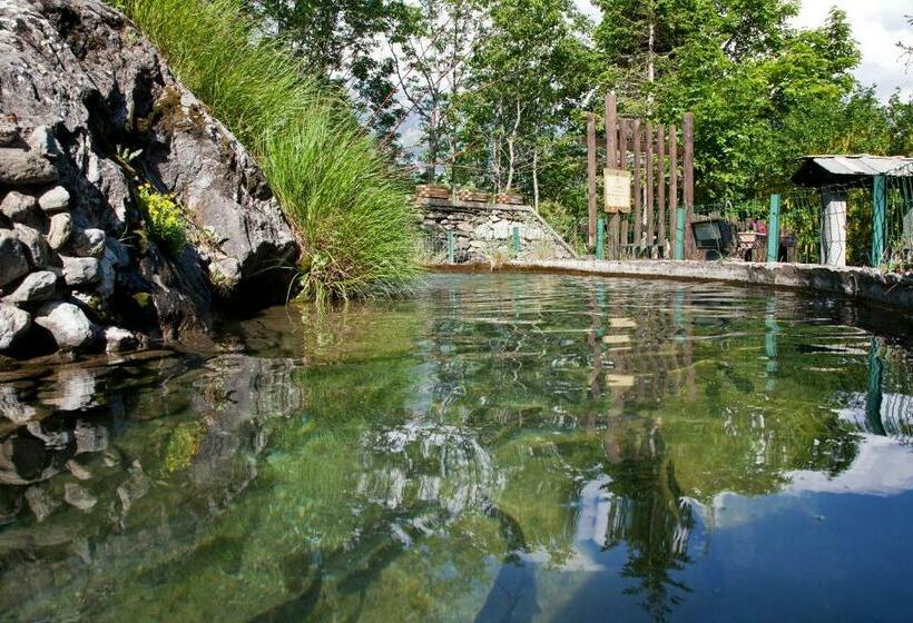 Chalet Sul Lago Hotel In Montagna