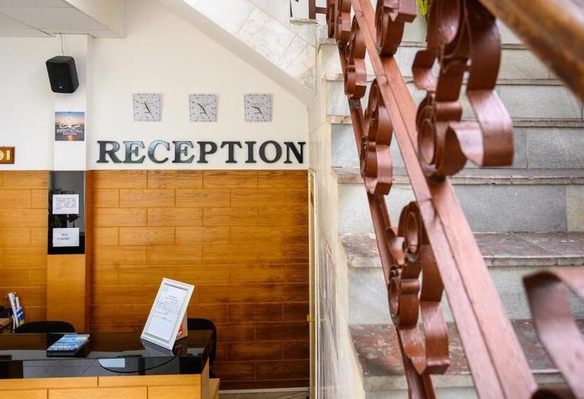 酒店 Effect Saint Mina