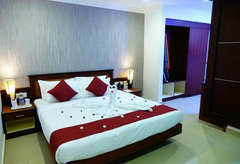 酒店 Kallelys Park Inn, Chalakudy ,thrissur