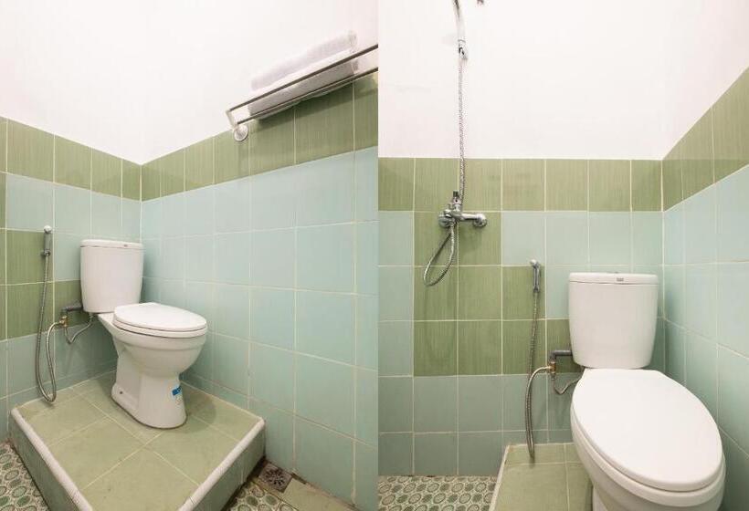 Отель Oyo 2394  Brosta