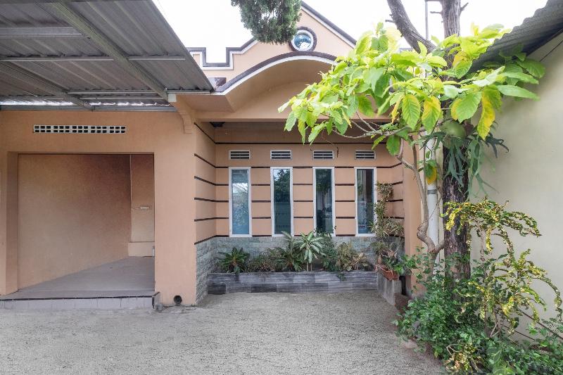 Отель Oyo 2394  Brosta