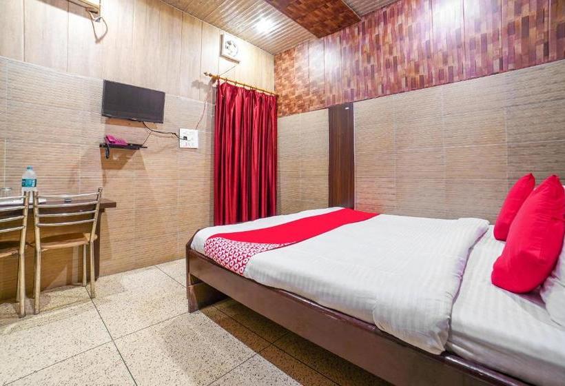 호텔 Oyo 61031 Naini View Guest House