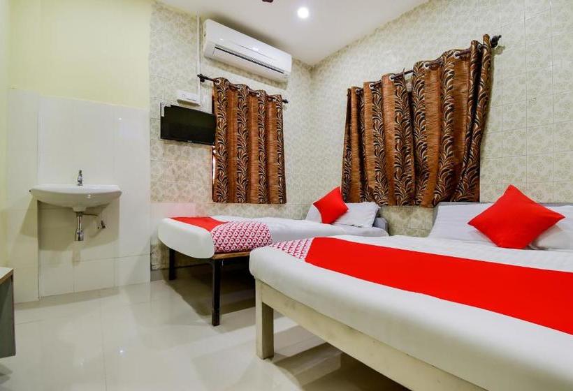 בית מלון כפרי Oyo 69608 Vishwakarma Niwas Service Apartment