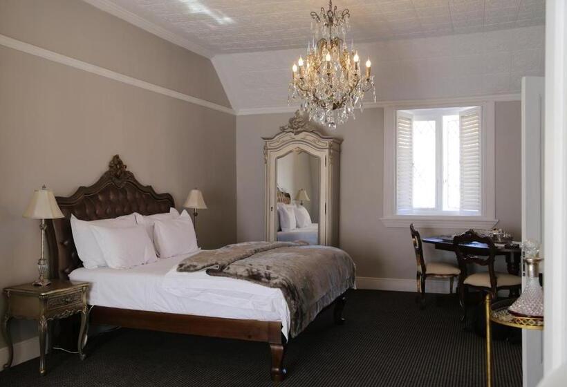 בית מלון כפרי The Kingsman Boutique