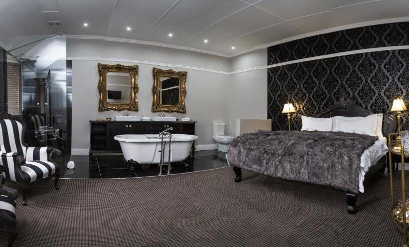 בית מלון כפרי The Kingsman Boutique