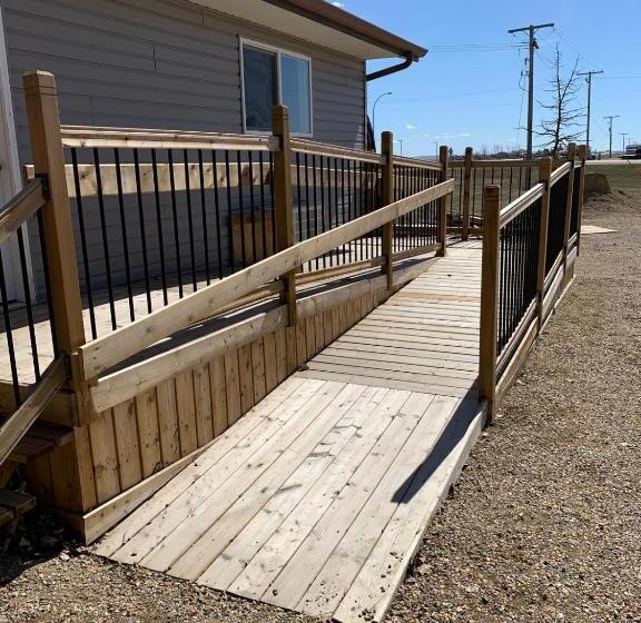 Мотель Gravelbourg Inn