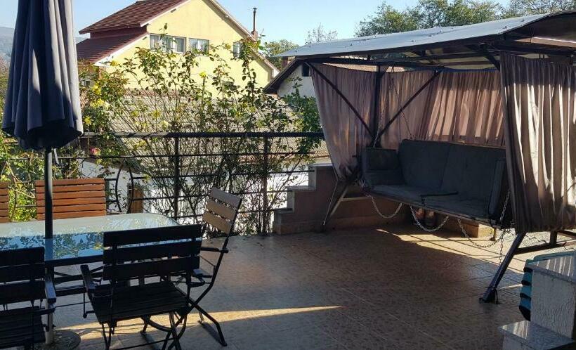 פנסיון Casa Delia