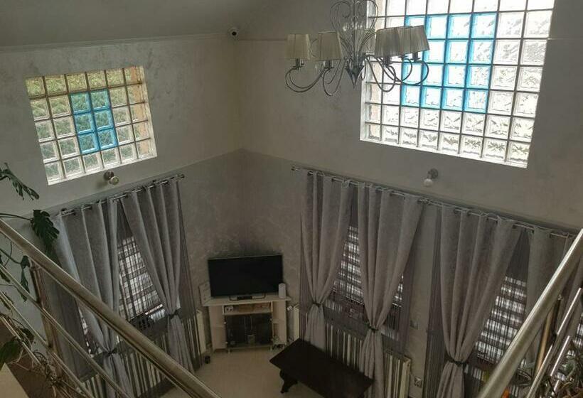 פנסיון Casa Delia