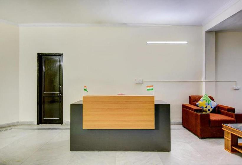 膳宿费 Oyo Home 66803 Spacious Studio Sector 21b