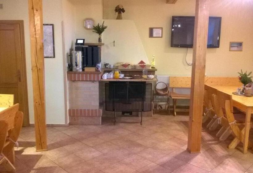 펜션 Penzion Pod Zvonem