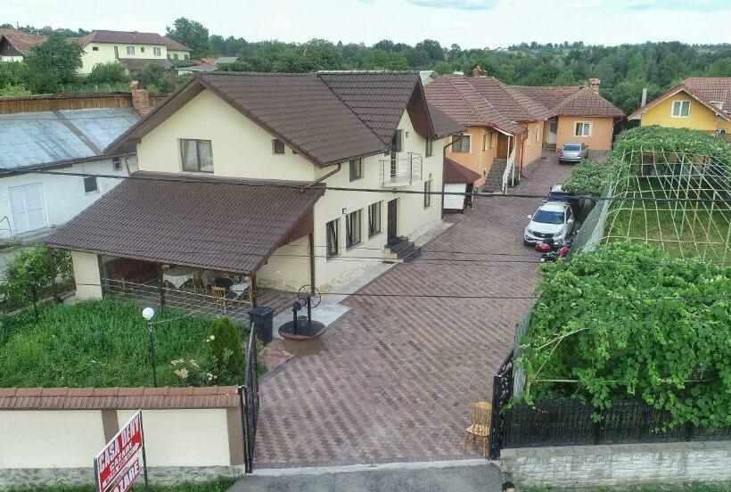Pensiunea Casa Deny